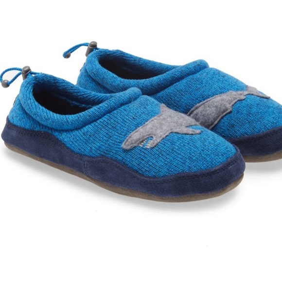 L.L. Bean Kids' Sweater Fleece Animal Slipper - Picture 1 of 2